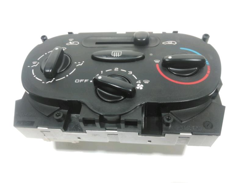 Commande chauffage PEUGEOT 206+ Diesel - 1