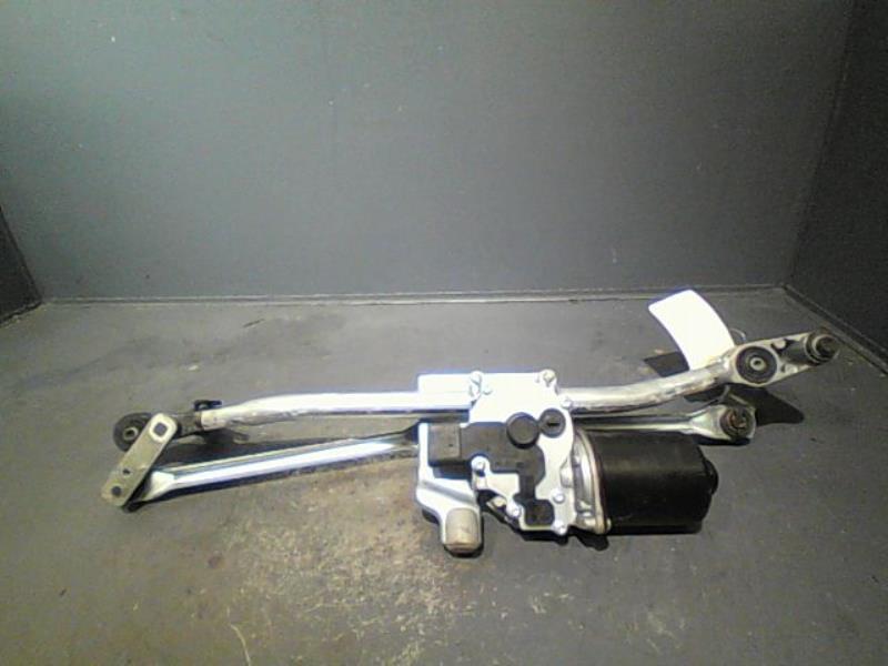 Moteur essuie glace avant