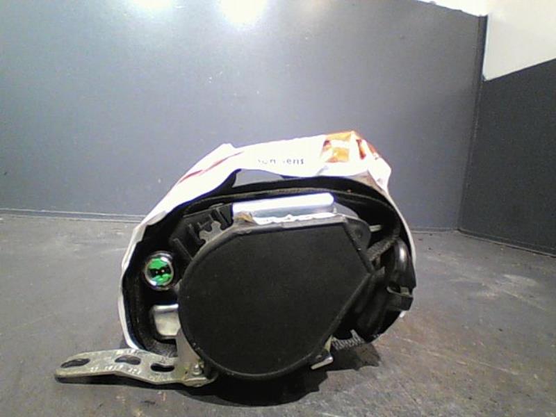 Ceinture avant gauche