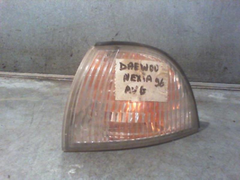 Optique avant secondaire gauche (feux)(clignotant)