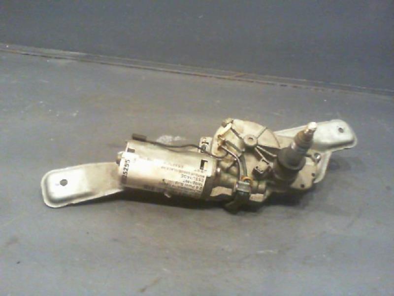 Moteur essuie glace arriere