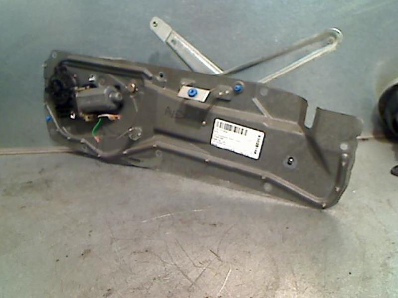 Leve vitre electrique avant droit