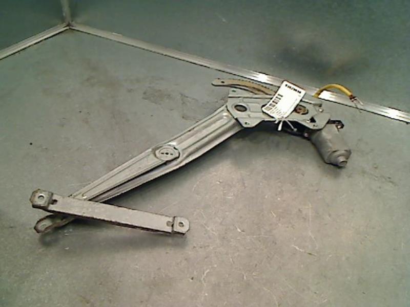 Leve vitre electrique avant droit