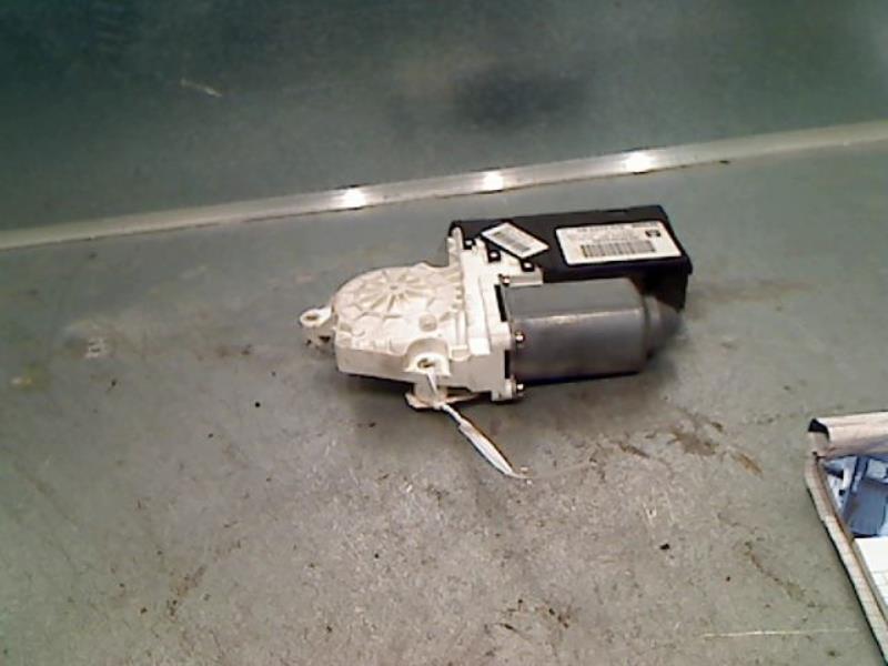 Leve vitre electrique avant droit