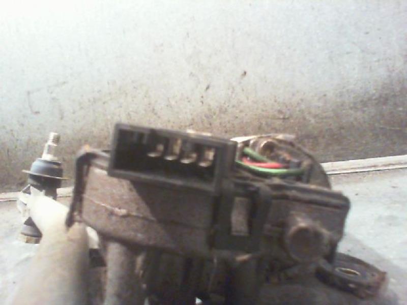 Moteur essuie glace avant