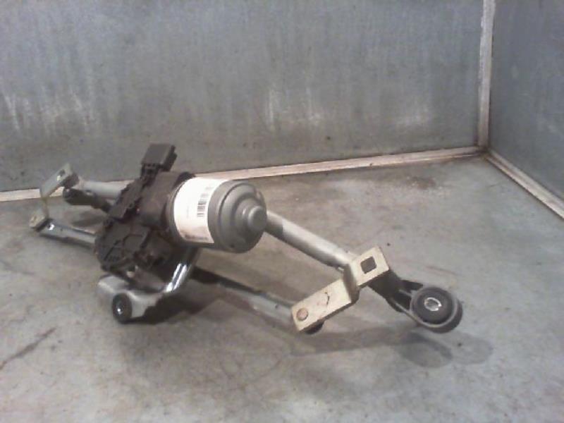 Moteur essuie glace avant