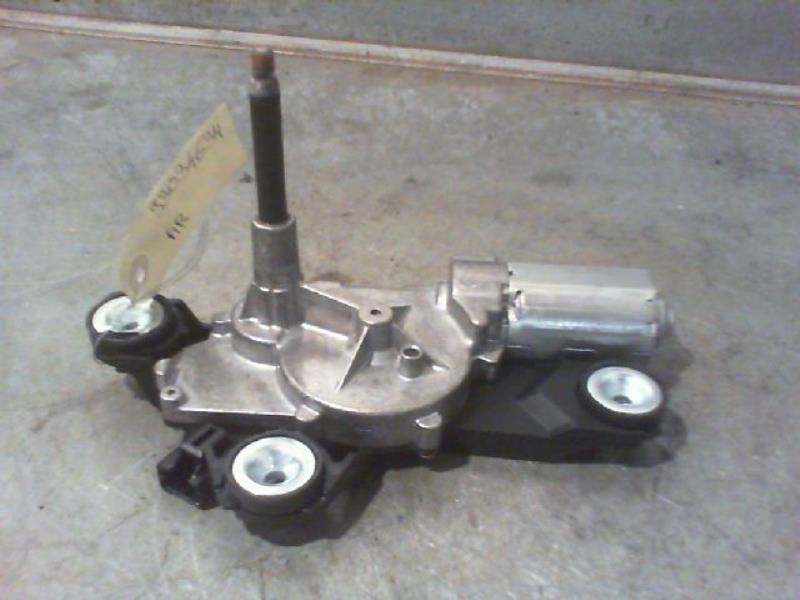 Moteur essuie glace arriere