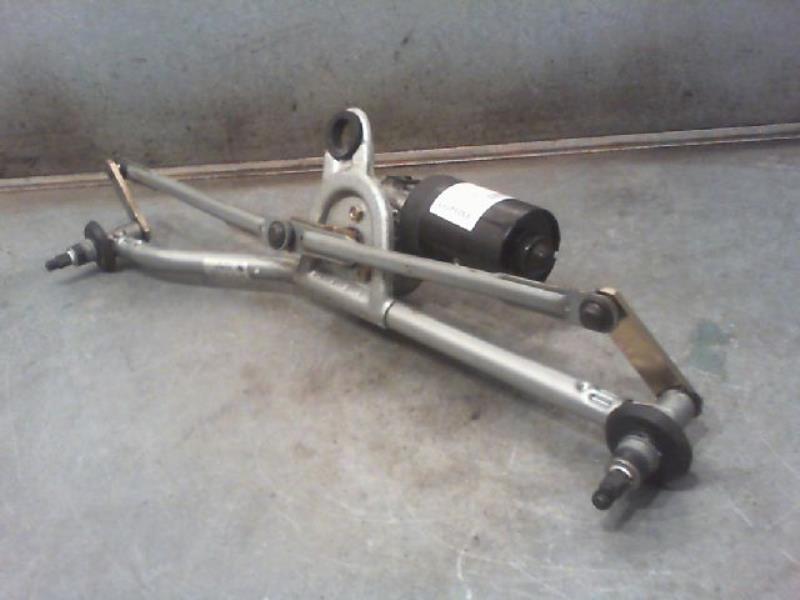 Moteur essuie glace avant