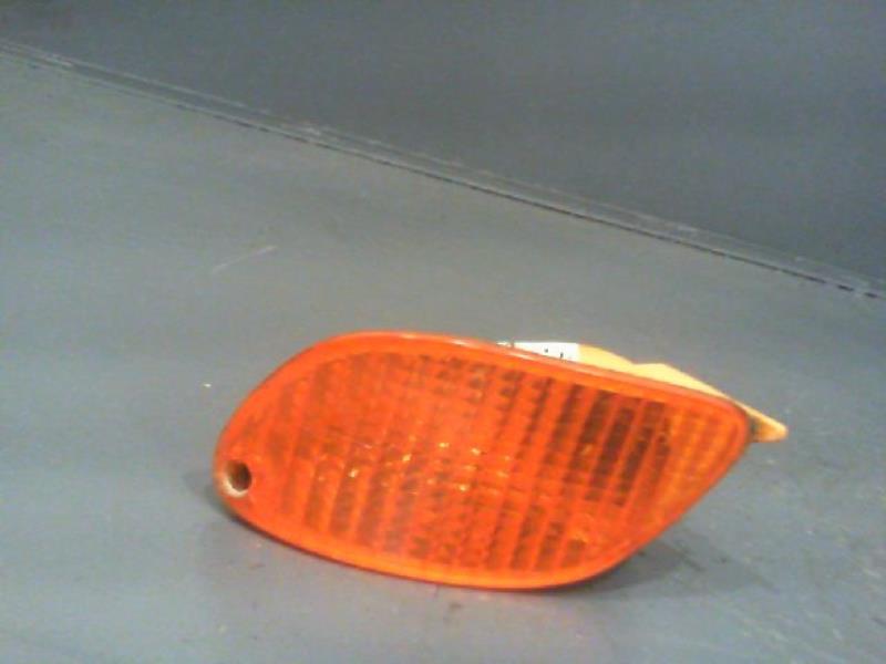 Optique avant secondaire gauche (feux)(clignotant)