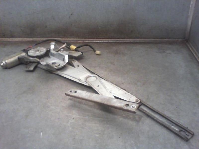 Leve vitre electrique avant droit