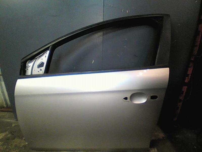 Porte avant gauche