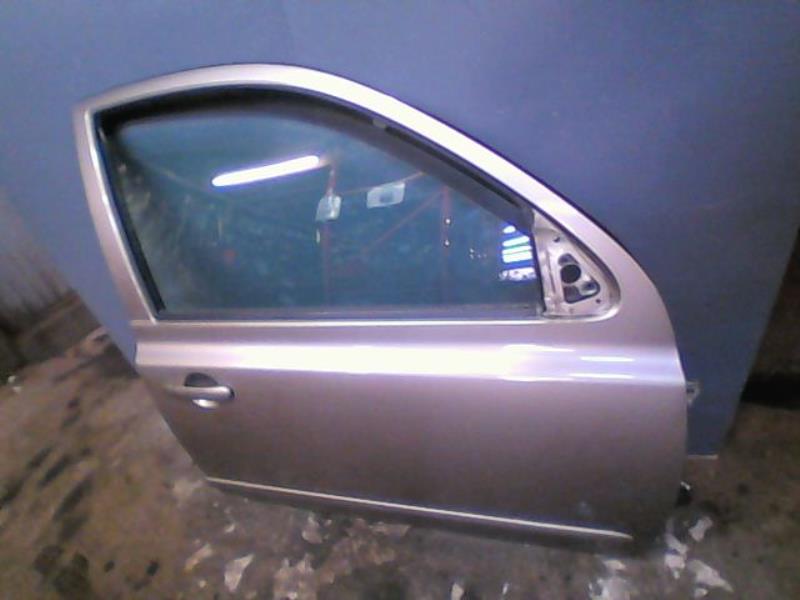 Porte avant droit
