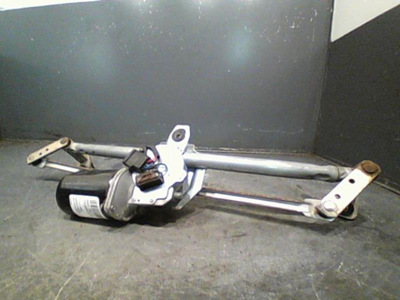 Moteur essuie glace avant