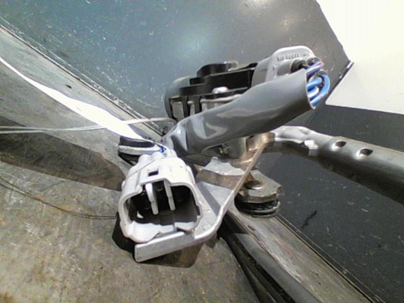 Moteur essuie glace avant