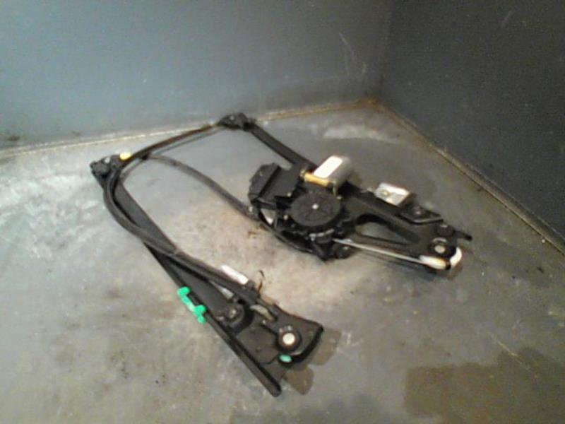Leve vitre electrique avant droit