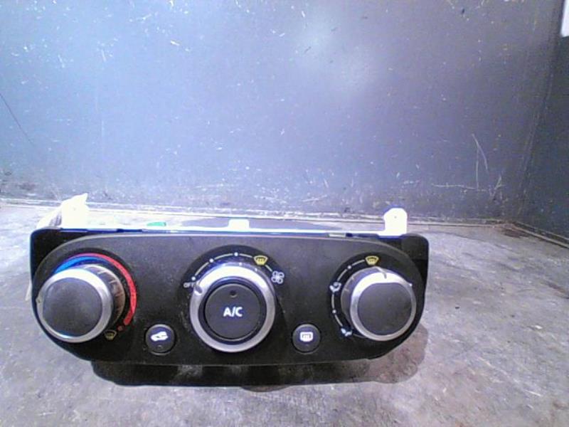 Commande chauffage RENAULT CLIO 4 PHASE 1 Diesel - 1