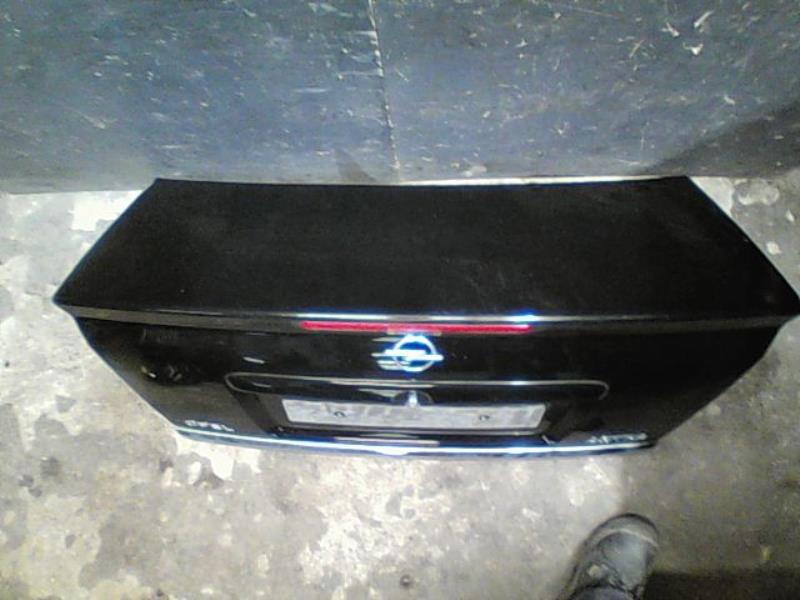 Malle/Hayon arriere OPEL ASTRA Essence - 1