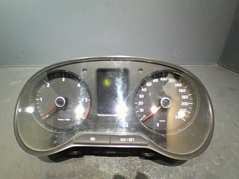 Compteur VOLKSWAGEN POLO Diesel - 1