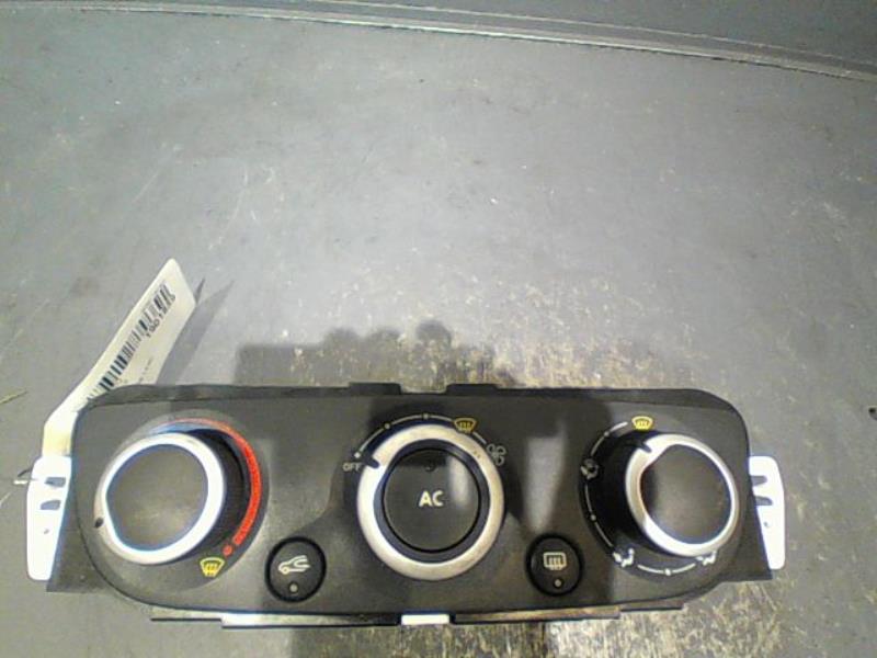 Commande chauffage RENAULT MEGANE Diesel - 1