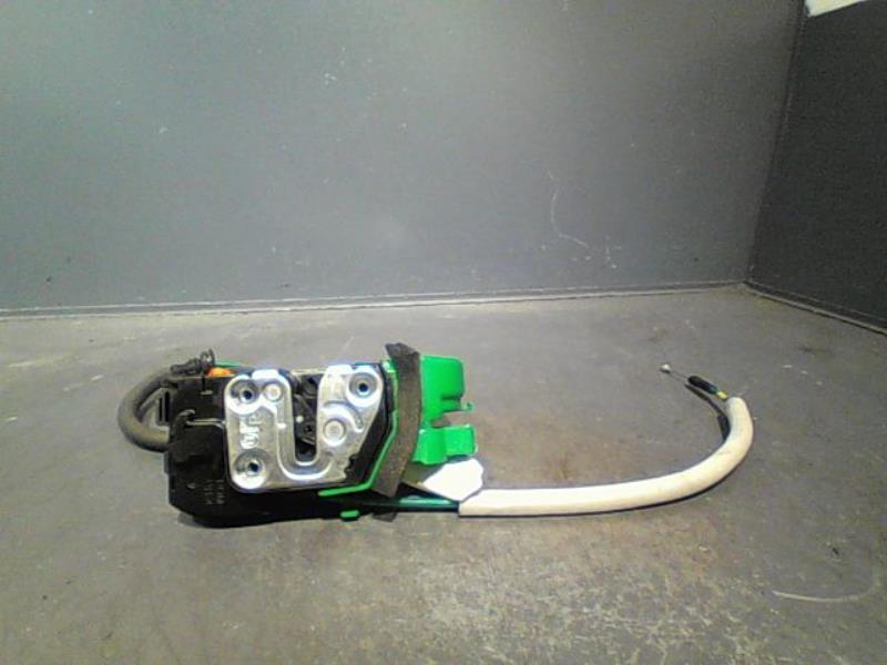 Serrure arriere droit HYUNDAI i40 Diesel - 1