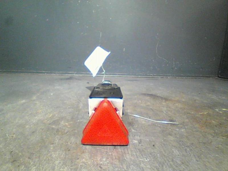 Bouton de warning VOLKSWAGEN GOLF Diesel - 1