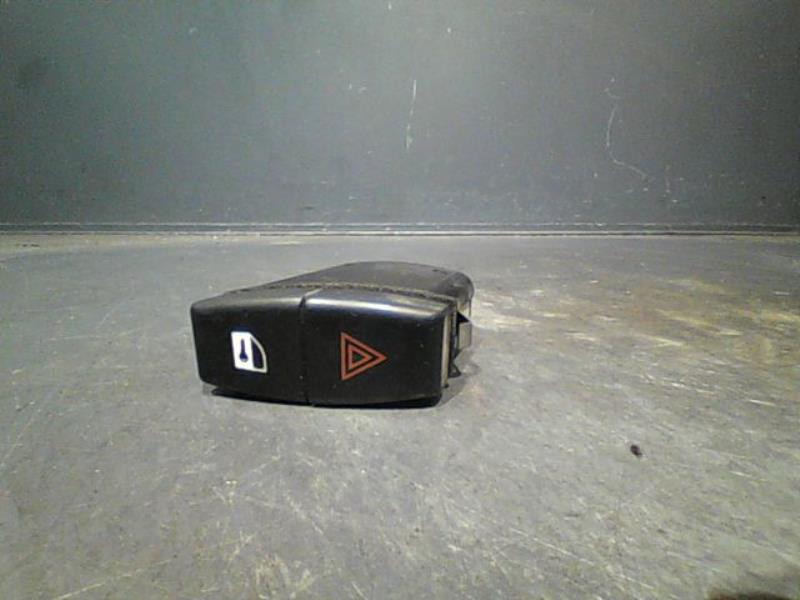 Bouton de warning BMW SERIE 5 Diesel - 1