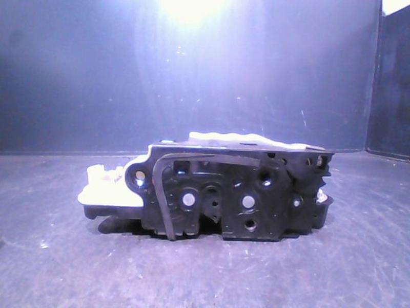 Serrure avant droit VOLKSWAGEN GOLF Diesel - 1