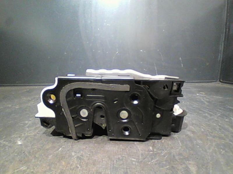 Serrure arriere droit VOLKSWAGEN GOLF Diesel - 1