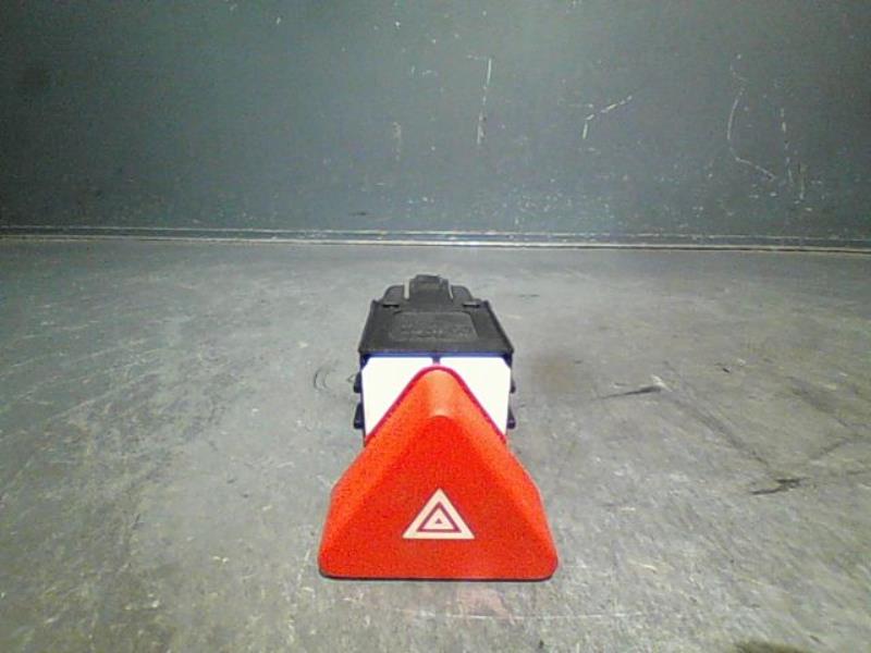 Bouton de warning VOLKSWAGEN TIGUAN Diesel - 1