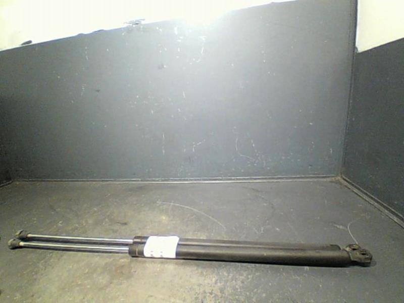 Verin de coffre PEUGEOT 807 Diesel - 1