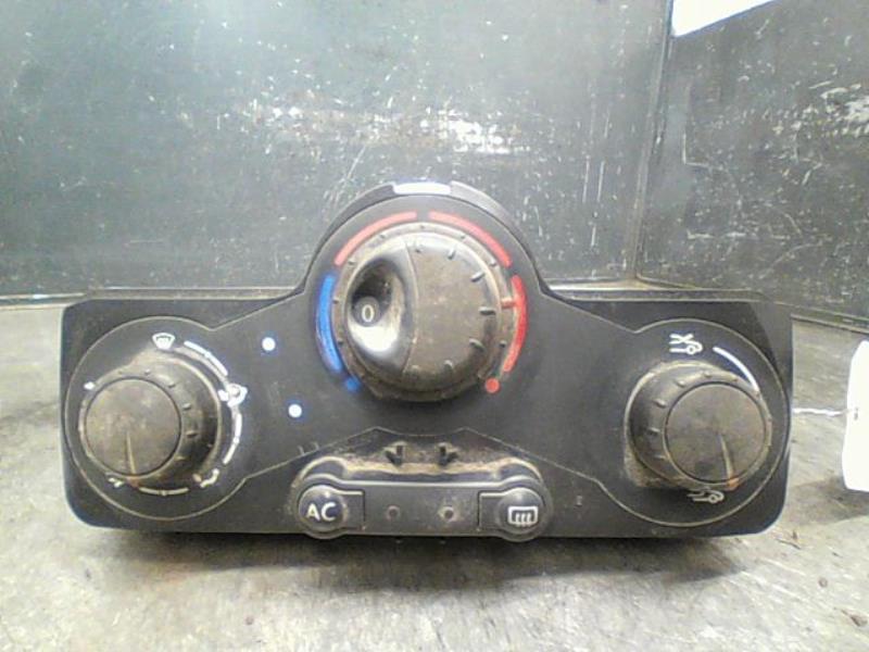 Commande chauffage RENAULT MODUS Diesel - 1