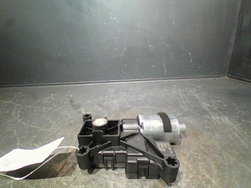 Moteur toit ouvrant PEUGEOT 308 Diesel - 1