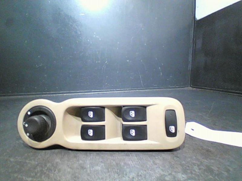Interrupteur de leve vitre avant gauche RENAULT MODUS Essence - 1