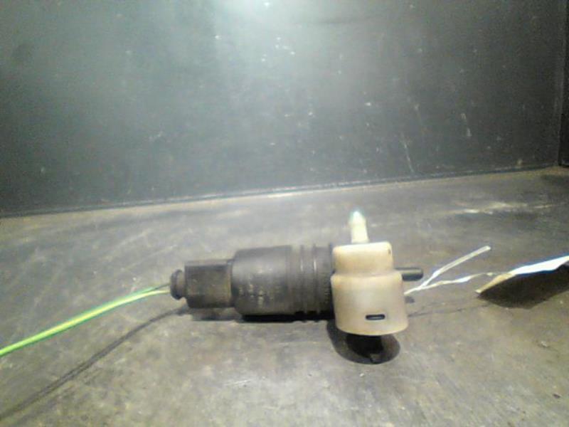 Pompe lave glace avant VOLKSWAGEN CADDY Diesel - 1