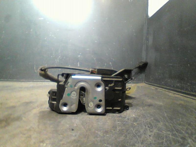 Serrure avant droit RENAULT MASTER Diesel - 1