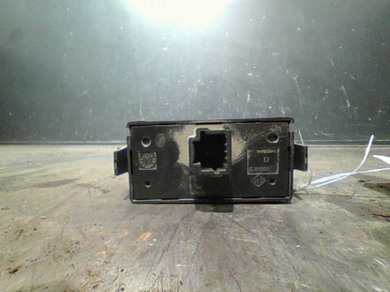 Bouton de warning RENAULT MASTER Diesel - 1