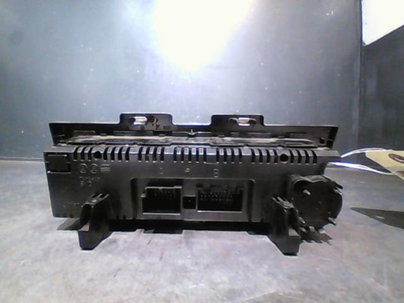Commande chauffage VOLKSWAGEN POLO Essence - 1