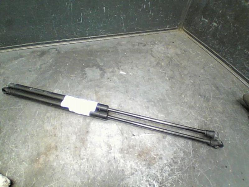 Verin de capot CITROEN C5 Diesel - 1
