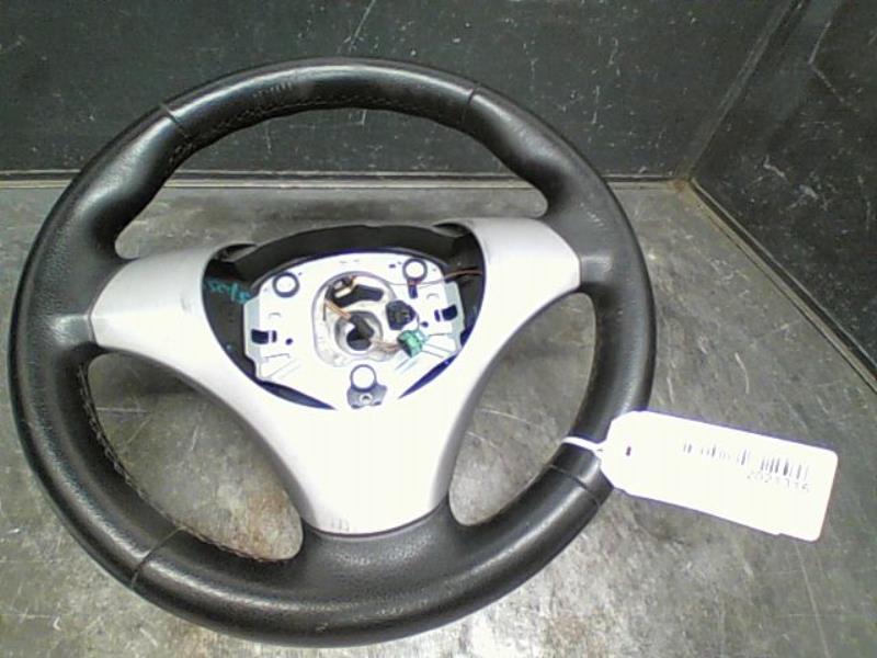 Volant BMW SERIE 1 Diesel - 1