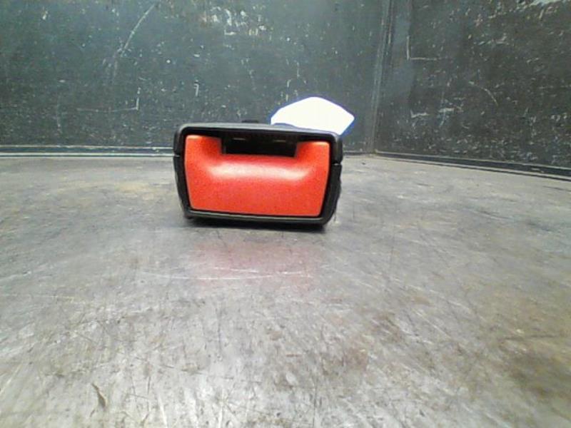 Attache ceinture avant droit AUDI A3 Diesel - 1