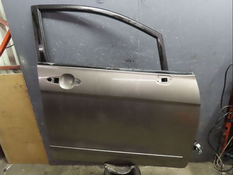 Porte avant droit HONDA FRV Diesel - 1