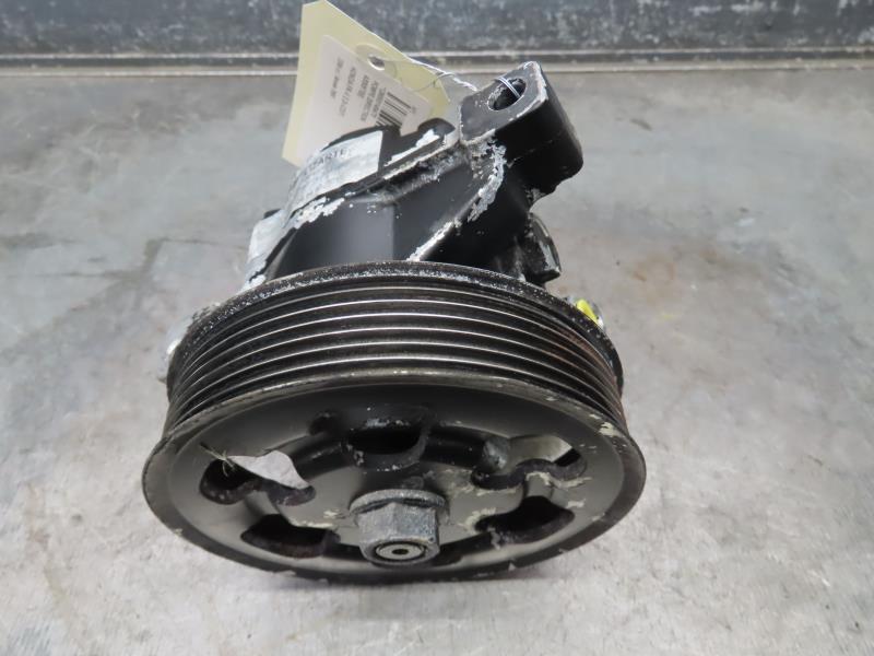 Pompe de direction HONDA FRV Diesel - 1