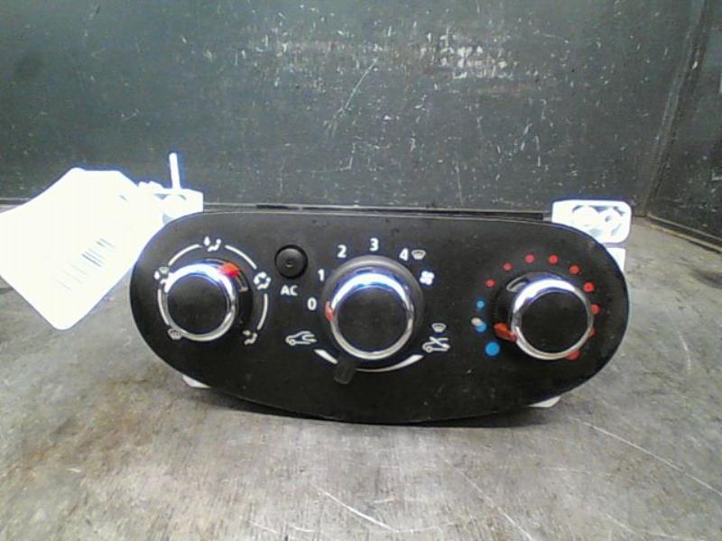 Commande chauffage DACIA LODGY Diesel - 1