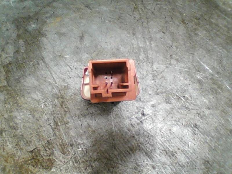 Bouton de warning CITROEN C4 PICASSO Diesel - 1