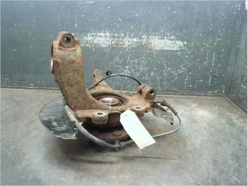 Moyeu avant droit MAZDA MAZDA3 Diesel - 1