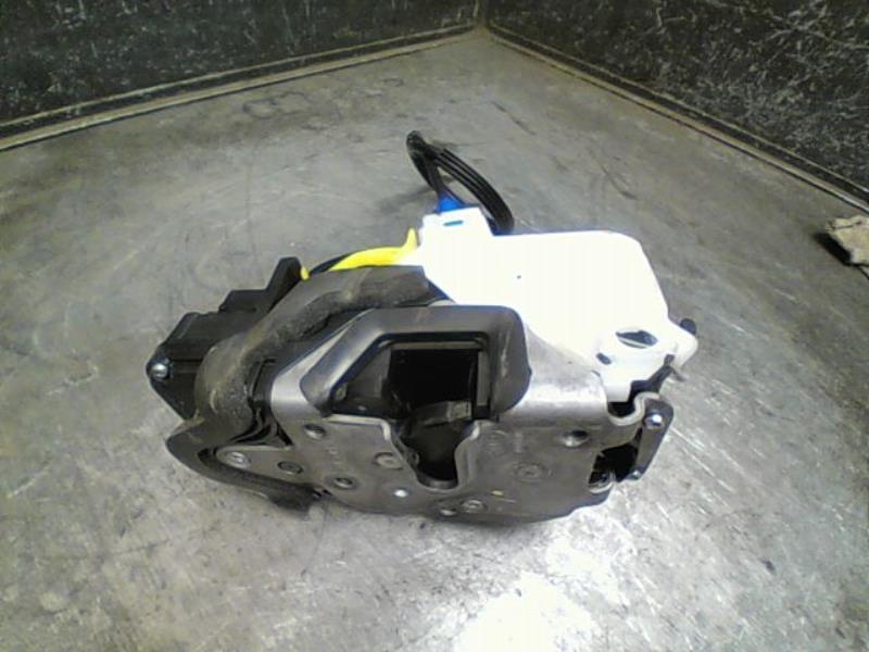 Serrure avant gauche OPEL ASTRA Diesel - 1