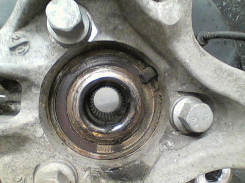 Moyeu avant gauche OPEL ASTRA Diesel - 1