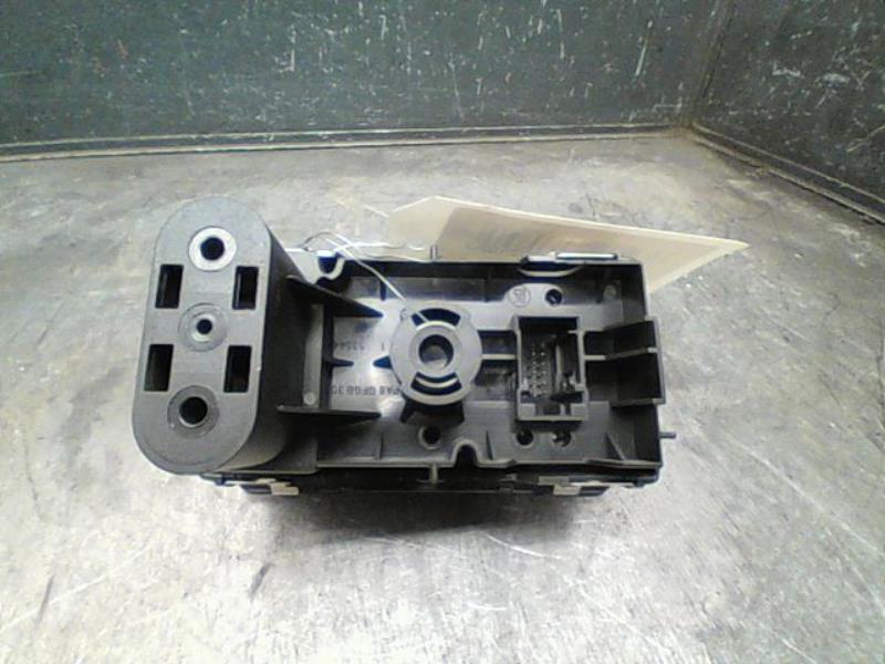 Commande de phare OPEL ZAFIRA Diesel - 1