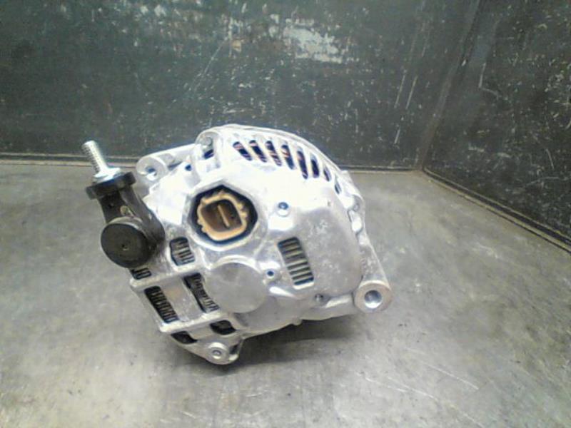 Alternateur SUZUKI SWIFT Essence - 1