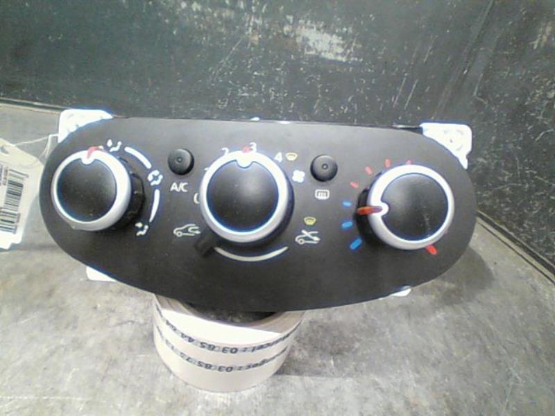 Commande chauffage RENAULT TWINGO Essence - 1